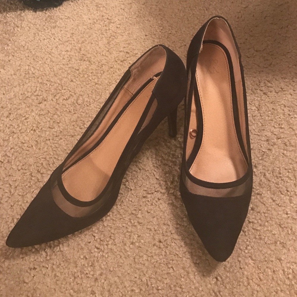 Black mesh Heels